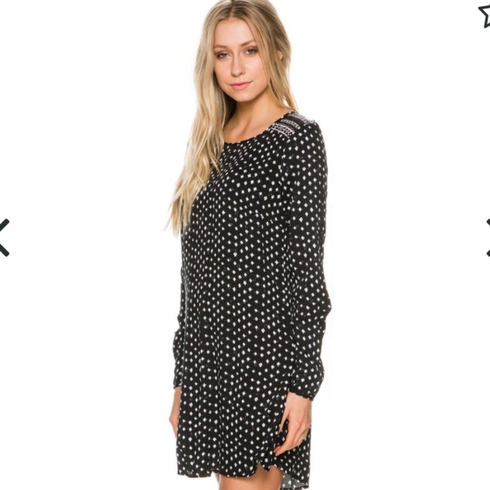 NWOT Rusty Kindred Long Sleeve Dress - Picture 4 of 6